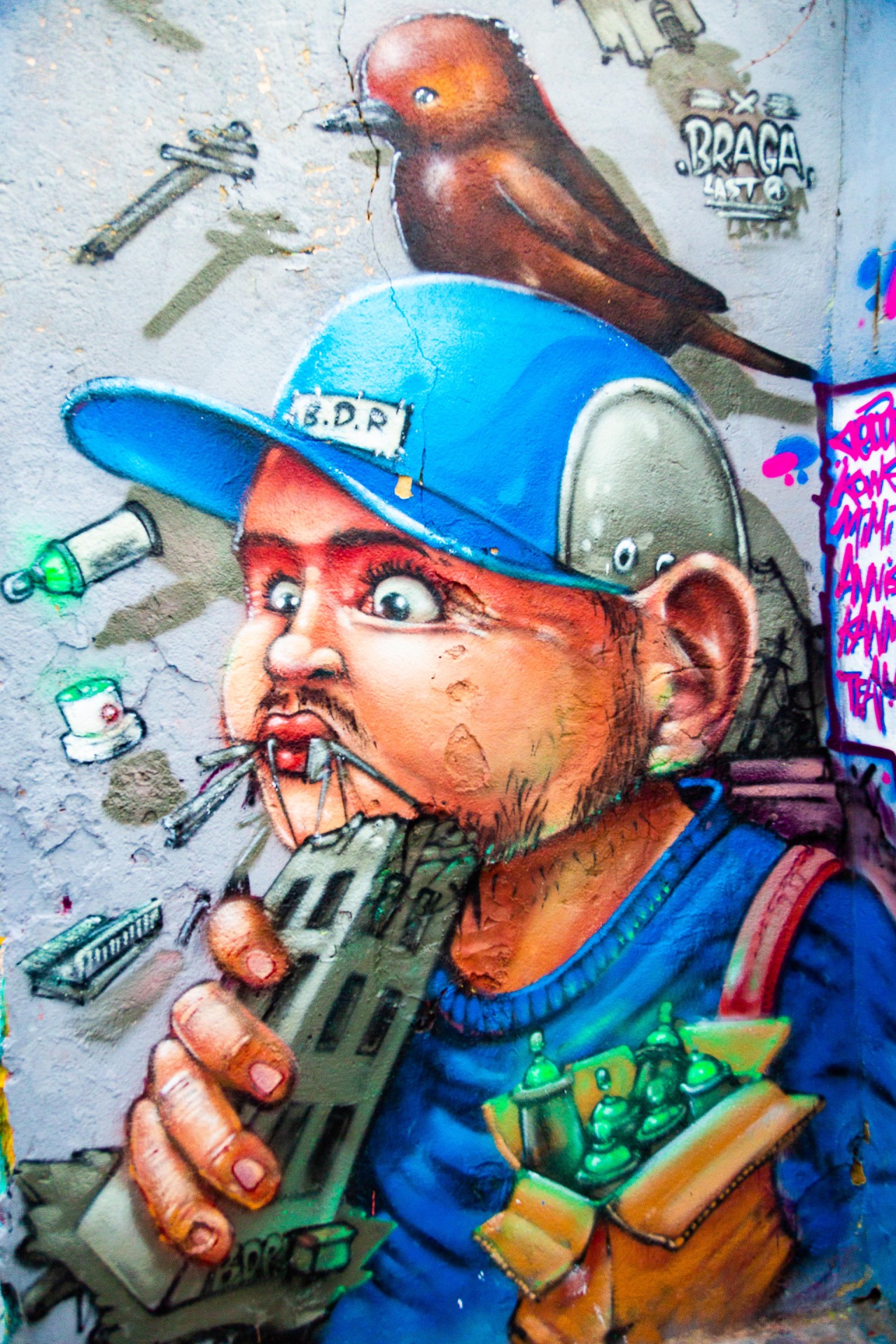 Sur les murs