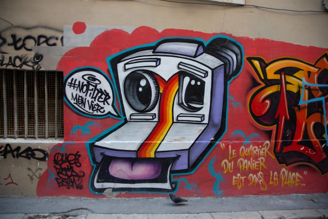Sur les murs