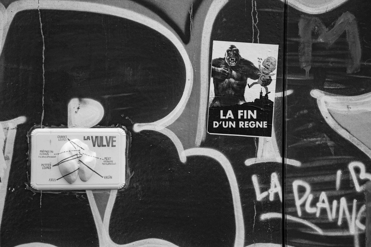 Sur les murs